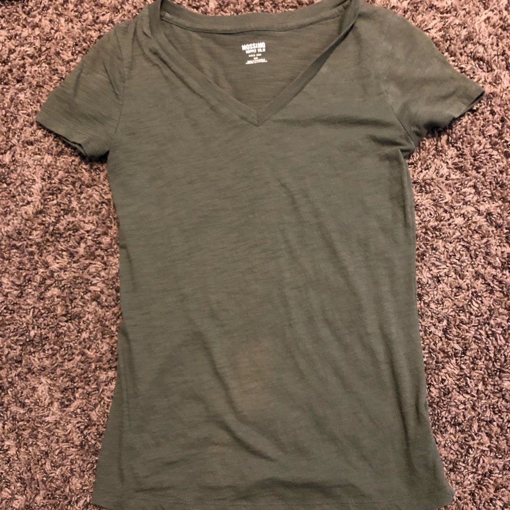 Target V-Neck Olive Green Size Small